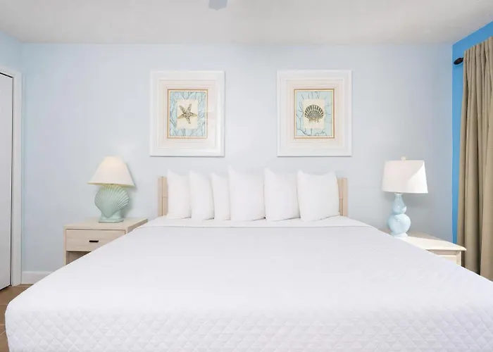 Apartment Island Winds West 179